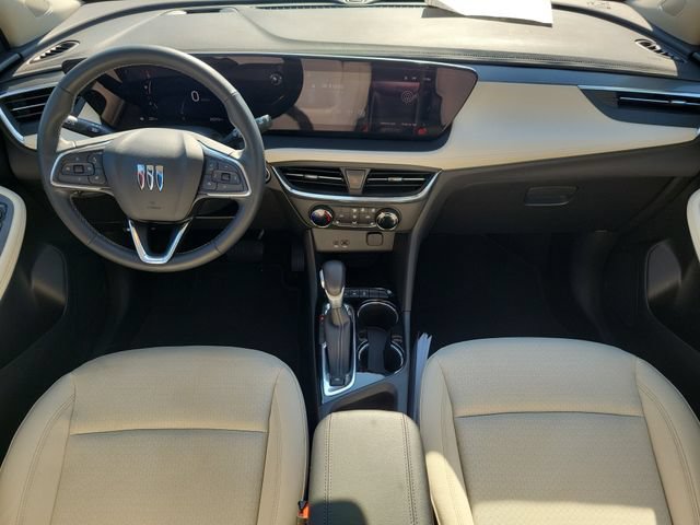 Used 2024 Buick Encore GX Preferred w/ Comfort Package AWD/4WD image 8