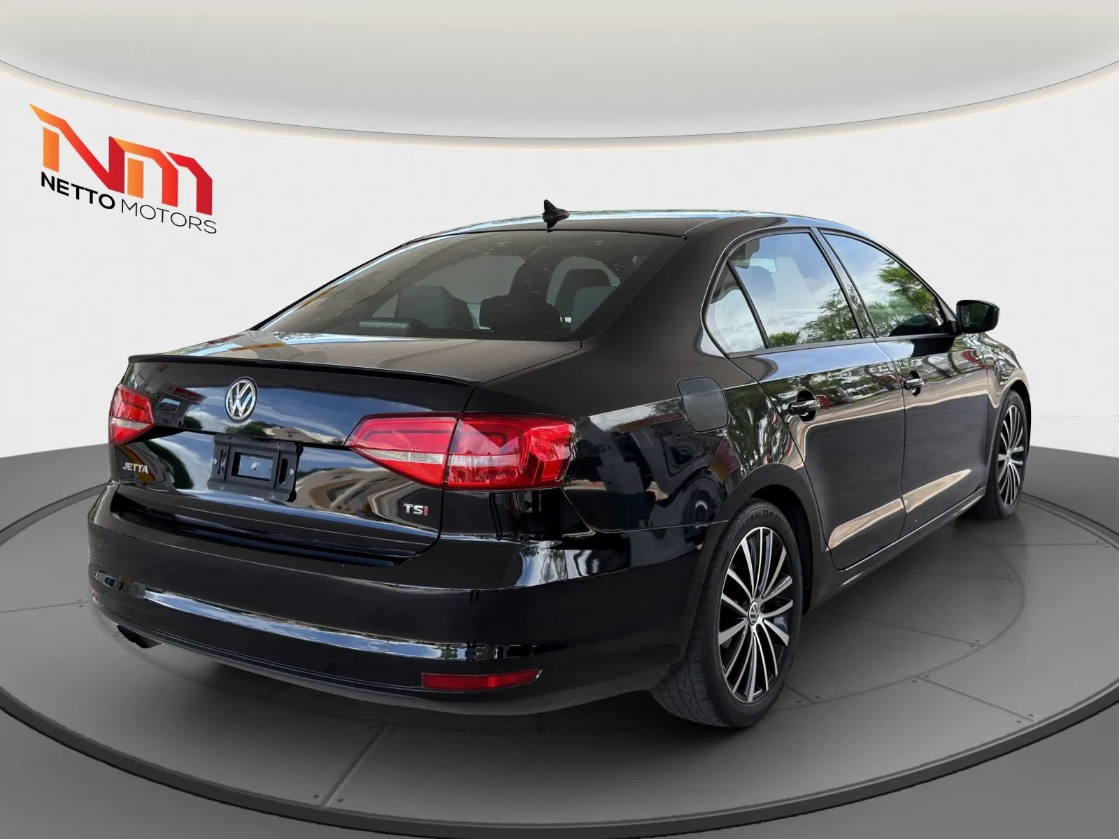 Used 2015 Volkswagen Jetta Sport FWD image 5