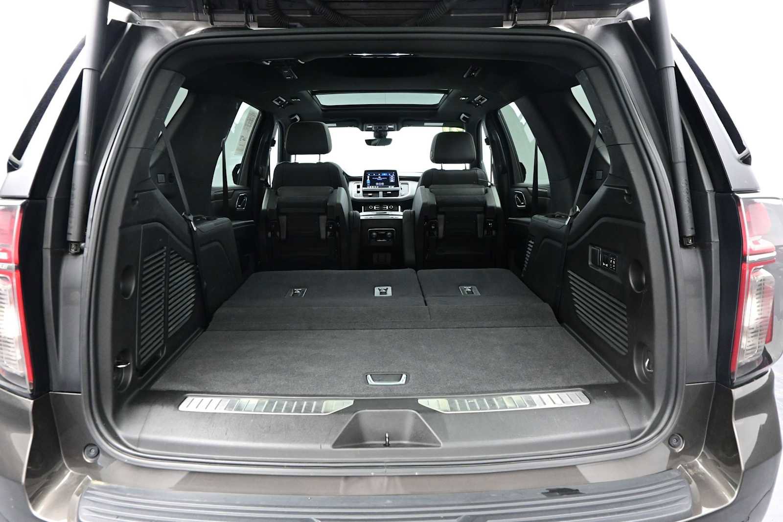Used 2021 Chevrolet Tahoe Premier w/ Premium Package AWD/4WD image 80