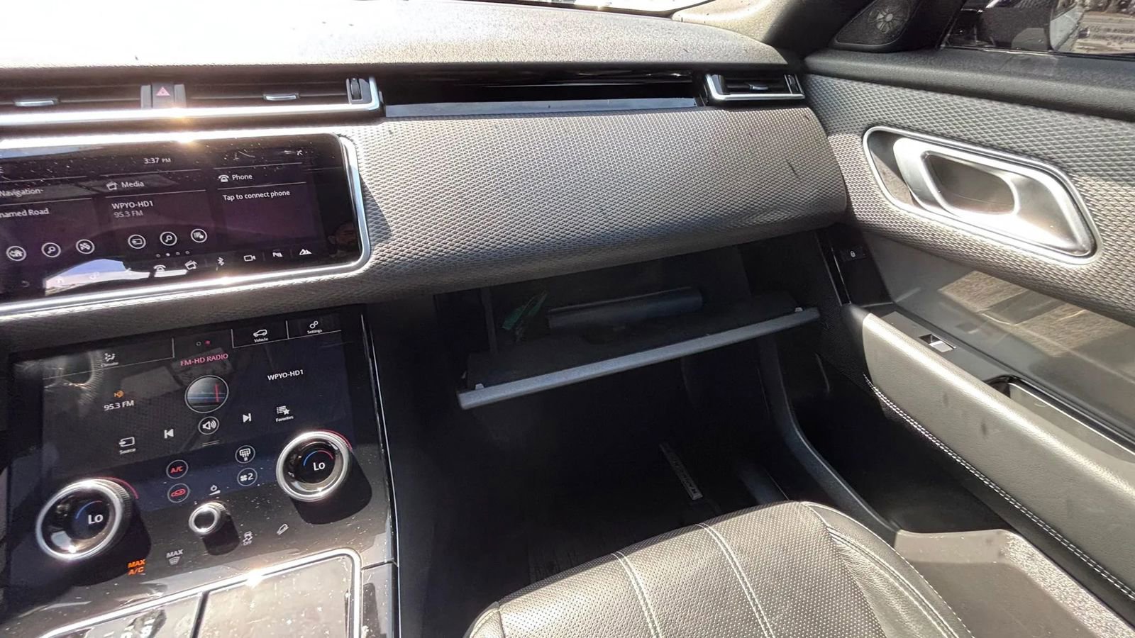 Used 2020 Land Rover Range Rover Velar S image 12