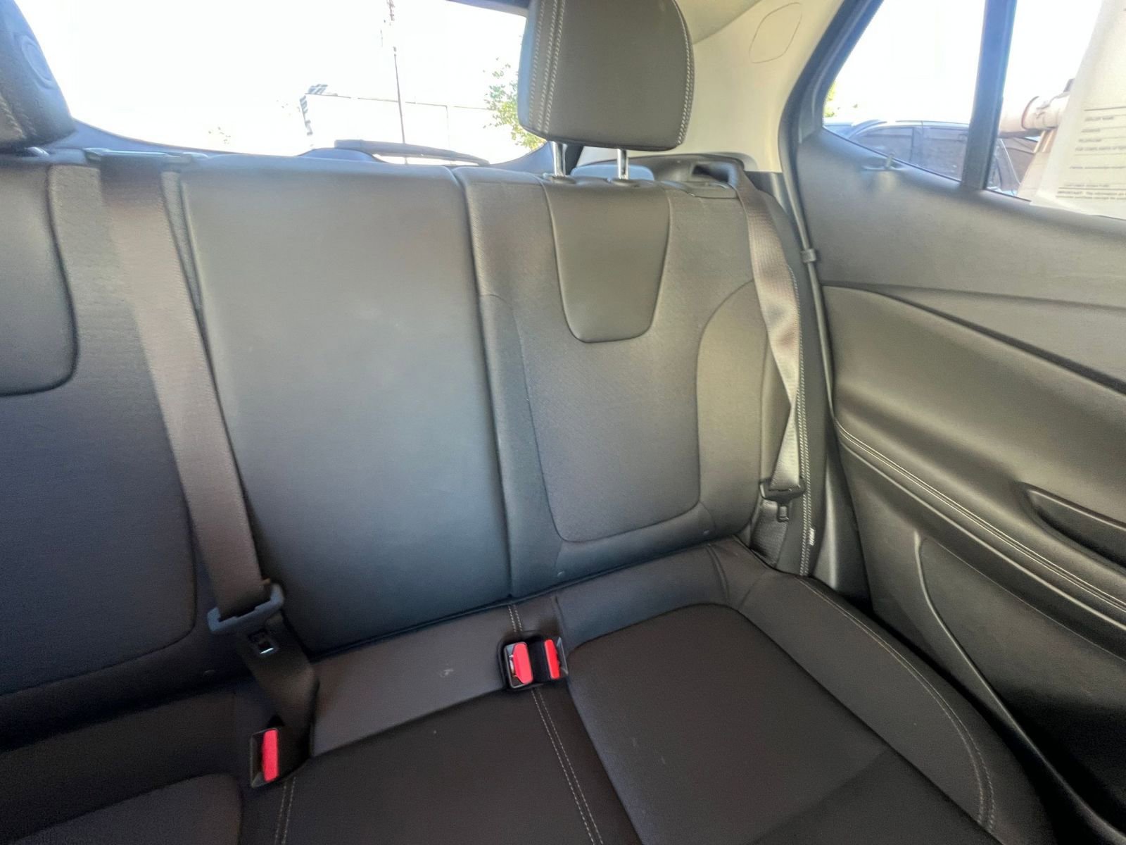 Used 2025 Buick Encore GX Preferred image 37