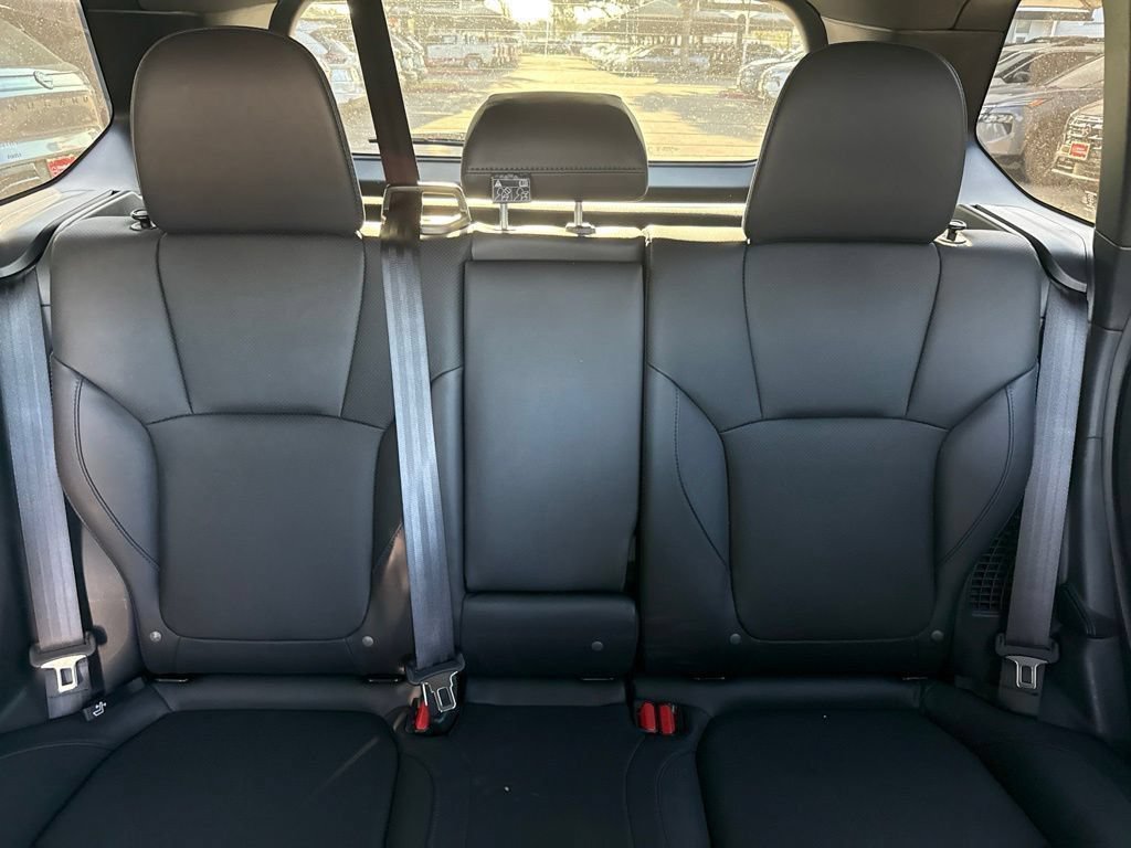 Used 2025 Subaru Forester Limited AWD/4WD image 21