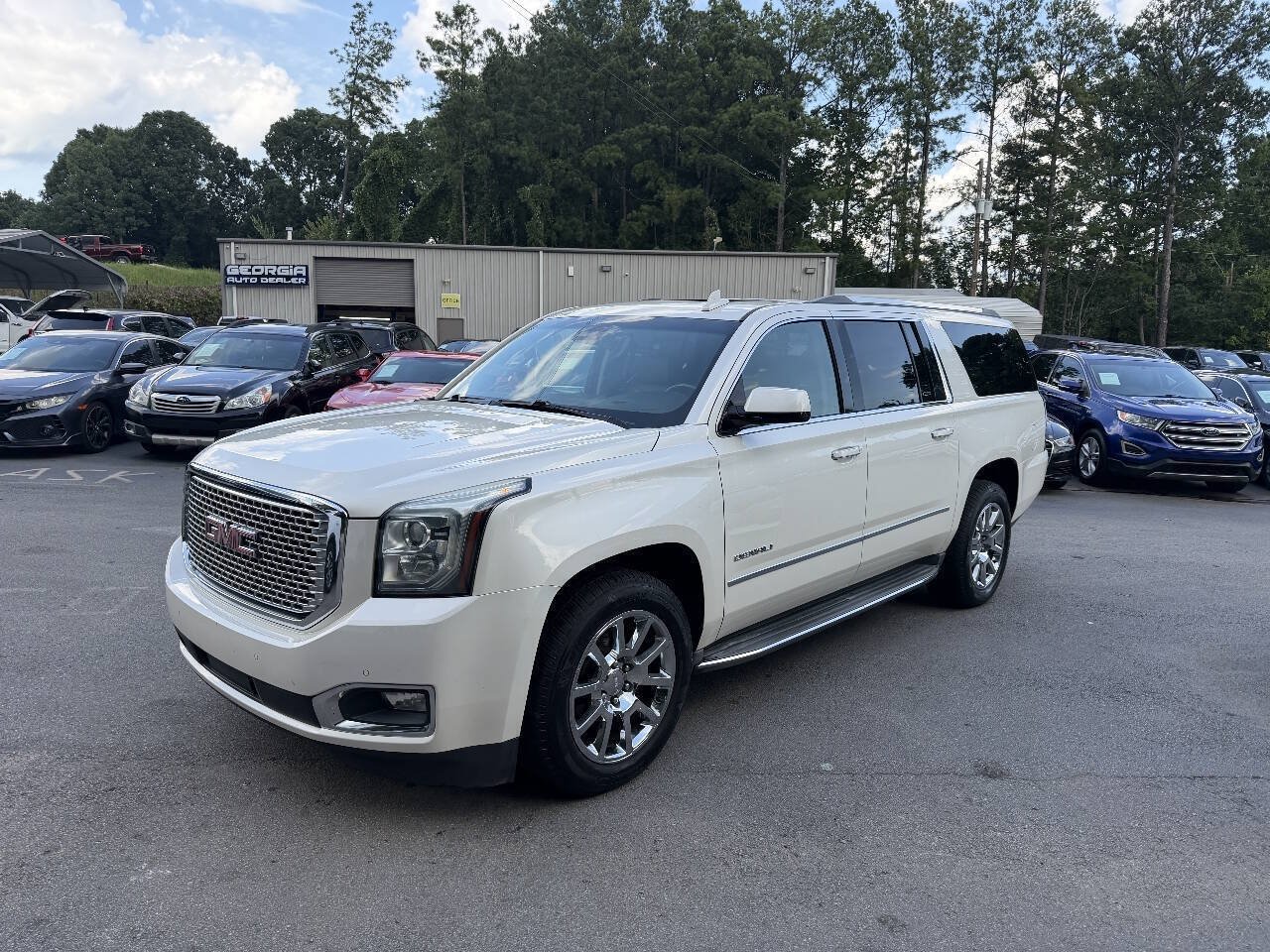 Used 2015 GMC Yukon XL Denali w/ Open Road Package AWD/4WD image 1