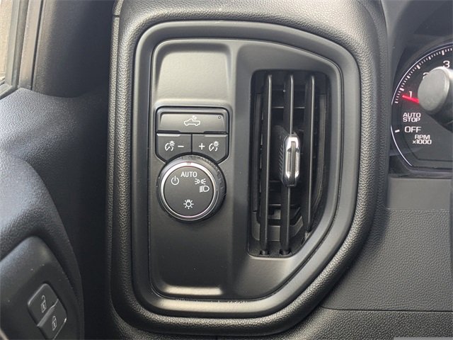 Used 2022 Chevrolet Silverado 1500 Custom image 21