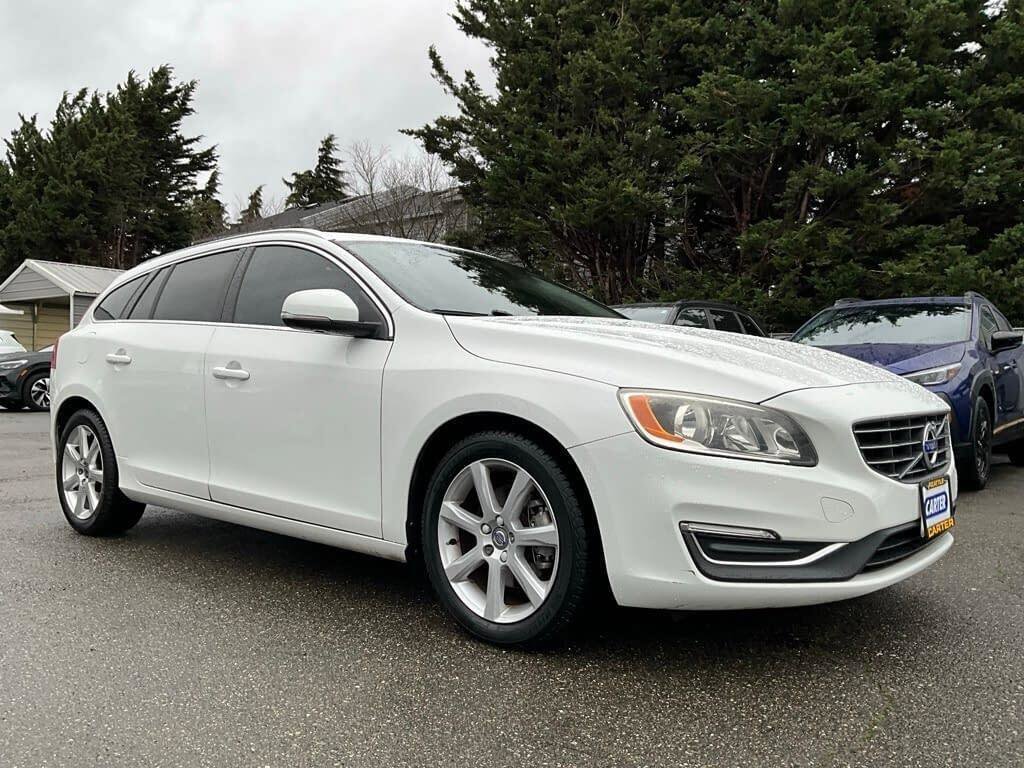 Used 2016 Volvo V60 T5 Premier image 2