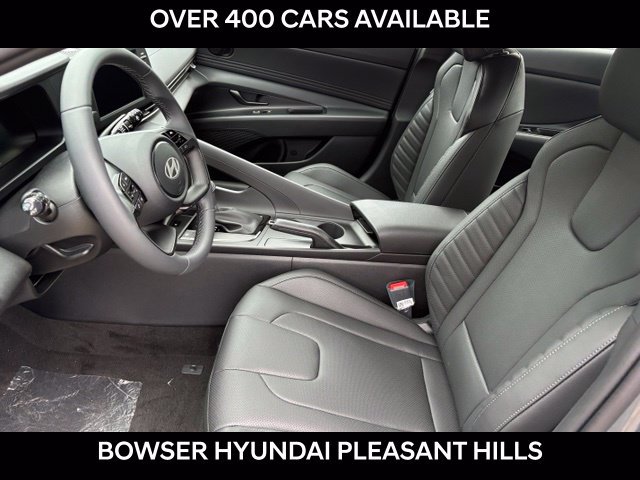 New 2026 Hyundai Elantra SEL Sport FWD image 4