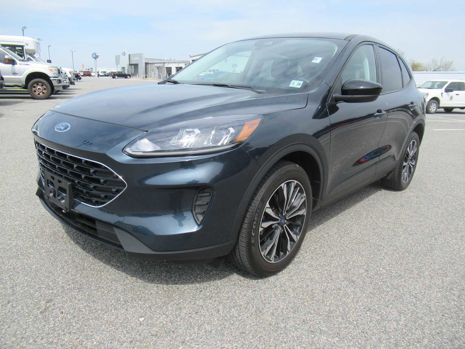 Used 2022 Ford Escape SE w/ SE Sport Appearance Package image 1