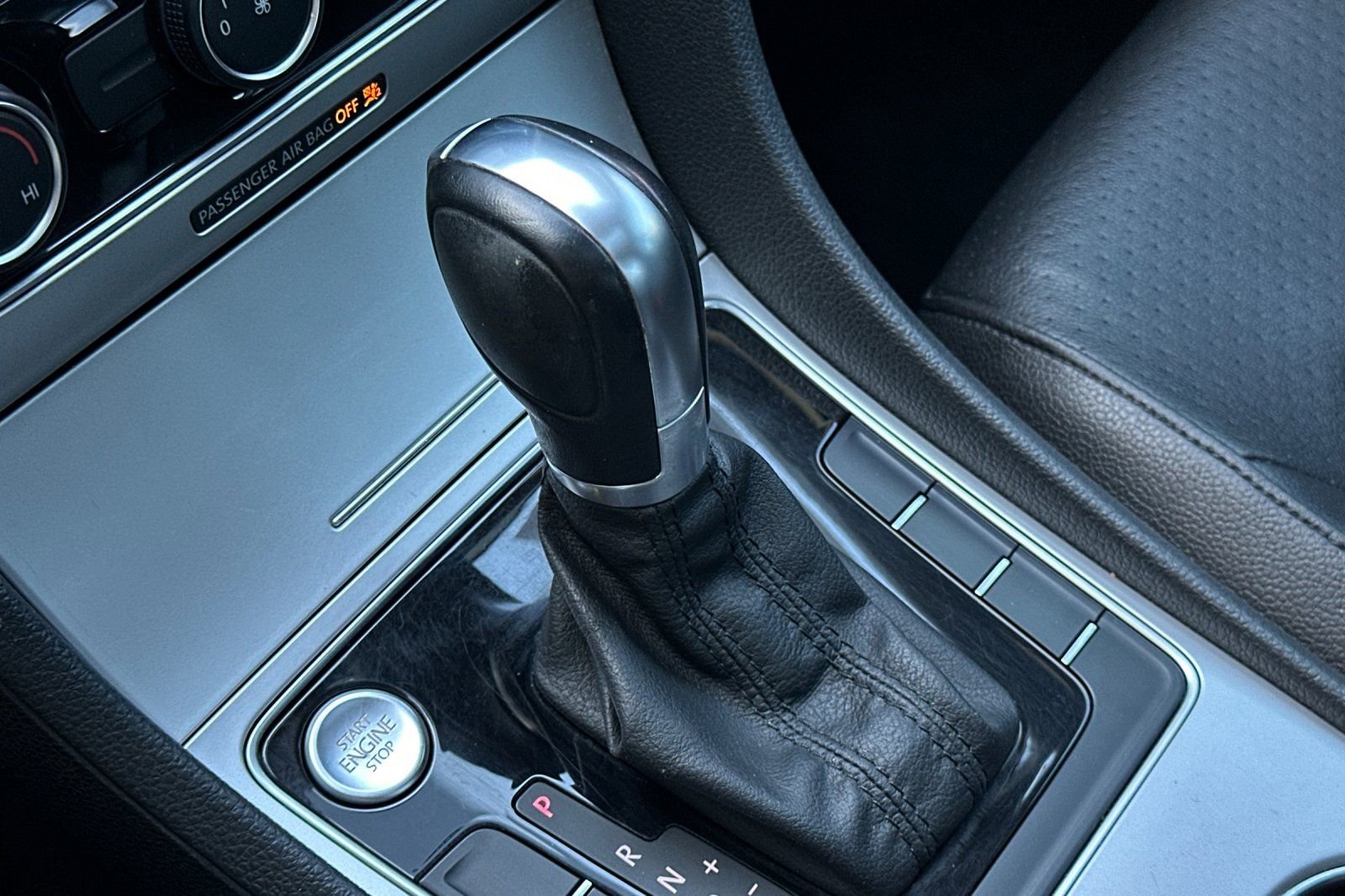 Used 2019 Volkswagen Passat 2.0T Wolfsburg image 20