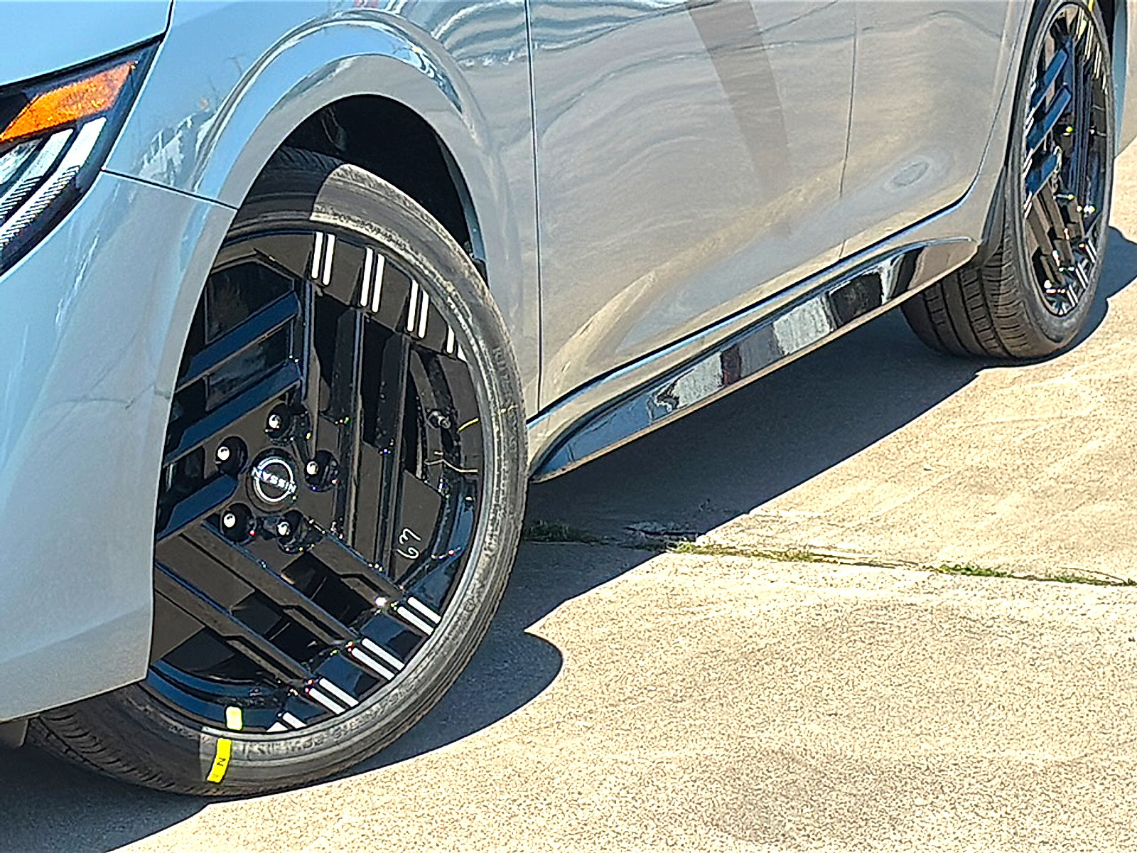 New 2026 Nissan Sentra SR w/ Floor Mat Package image 3