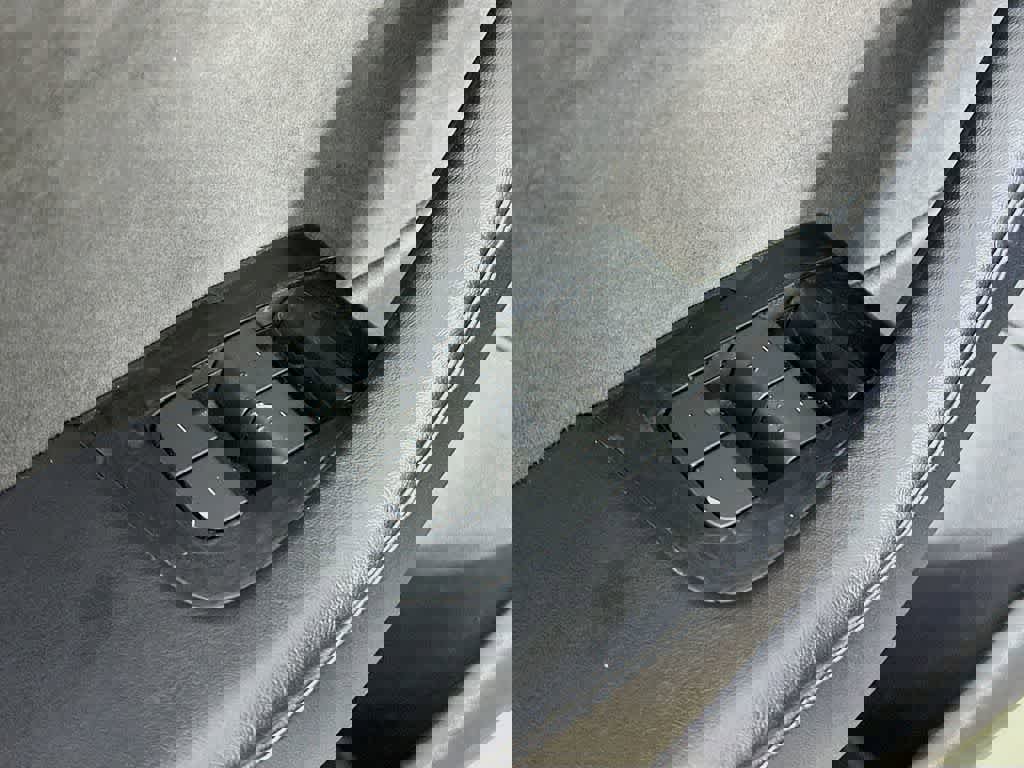 Used 2023 Tesla Model 3 Standard Range image 28