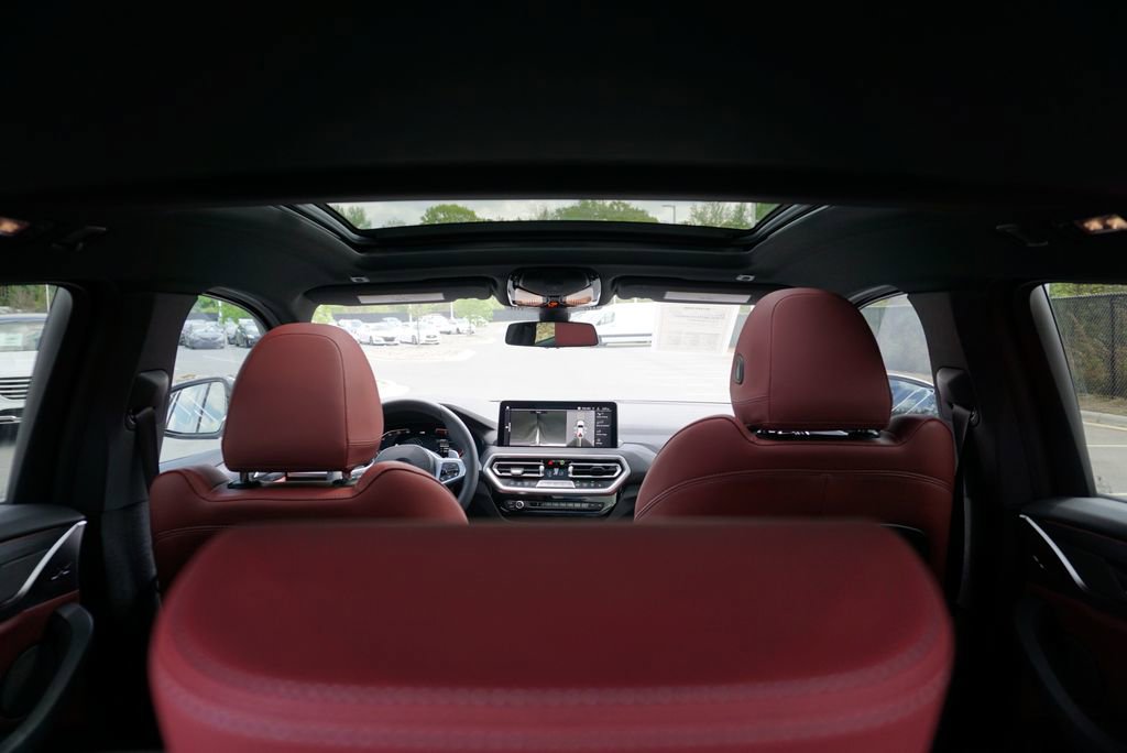 Used 2024 BMW X4 xDrive30i w/ Premium Package image 19