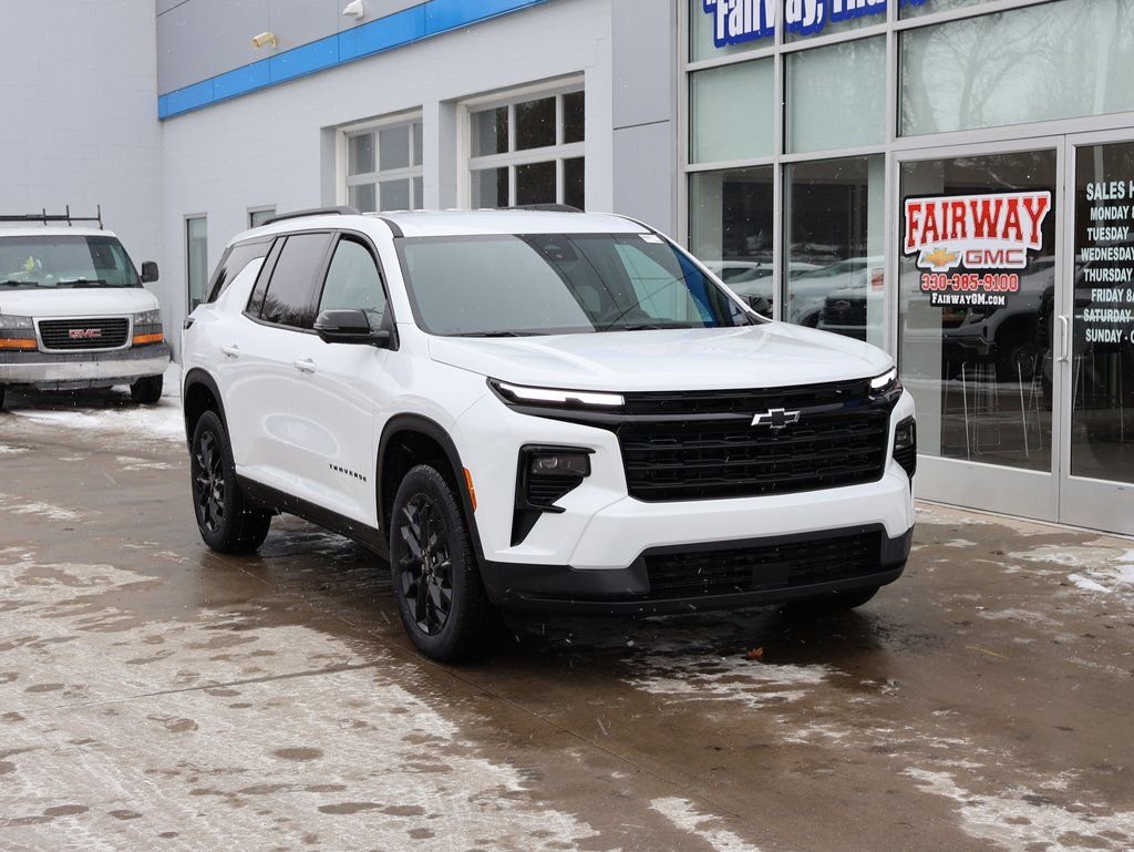 New 2026 Chevrolet Traverse LT w/ Midnight/Sport Edition image 2