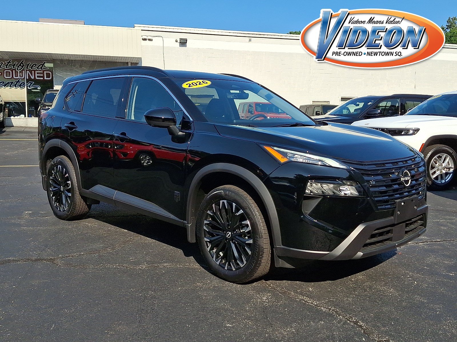 Used 2026 Nissan Rogue Dark Armor AWD/4WD video 1