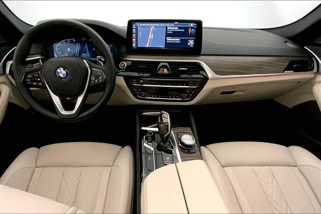 Certified 2023 BMW 530i xDrive w/ Executive Package AWD/4WD image 16