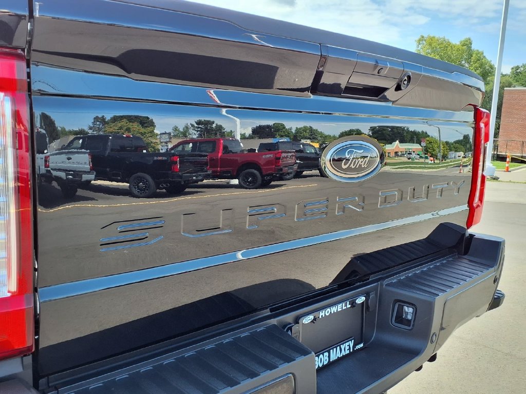 New 2026 Ford F350 Lariat w/ Black Appearance Package AWD/4WD image 9