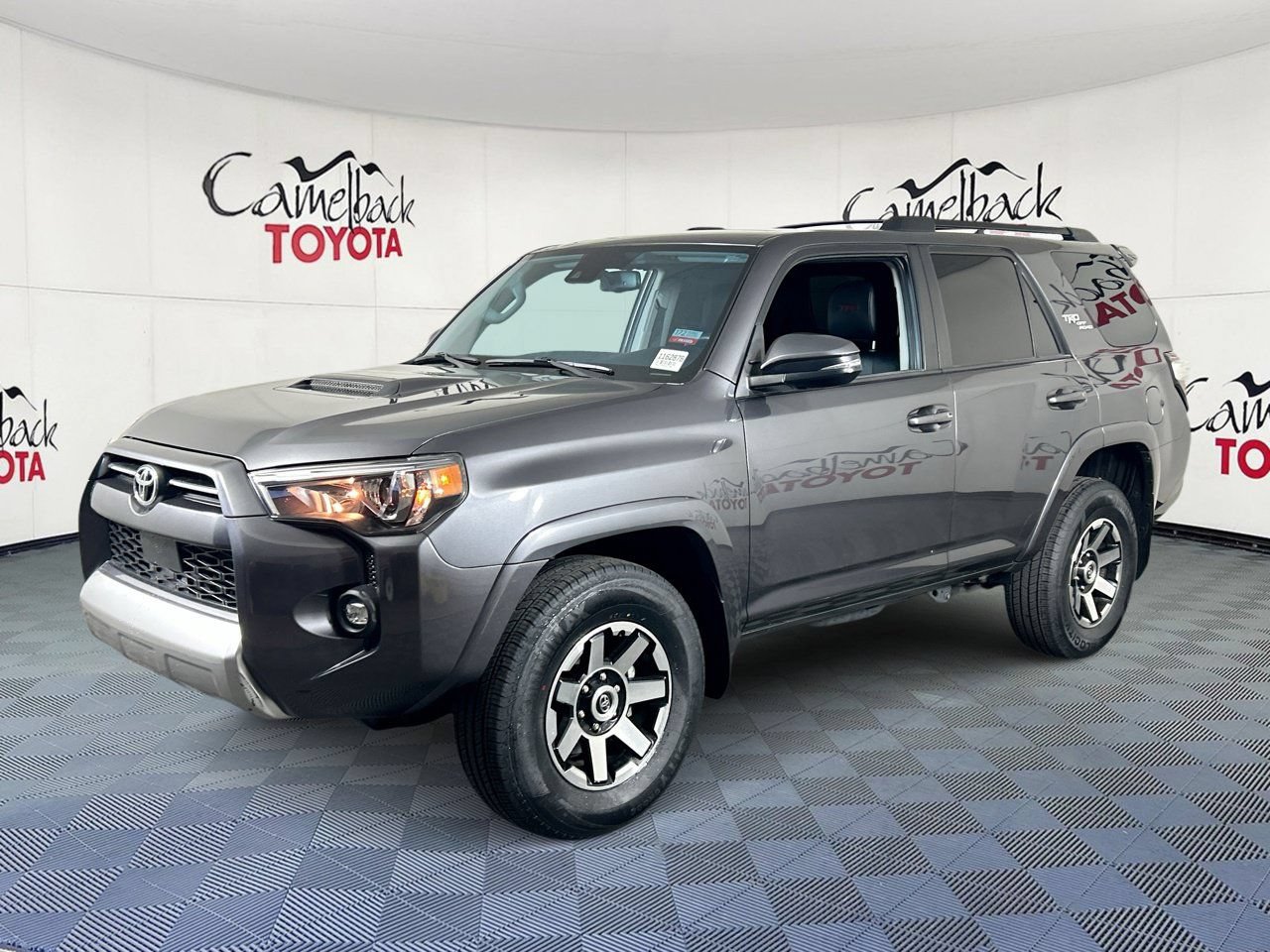 Used 2021 Toyota 4Runner TRD Off-Road Premium w/ Moonroof Package AWD/4WD image 4