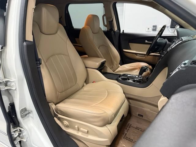 Used 2011 GMC Acadia Denali FWD image 38