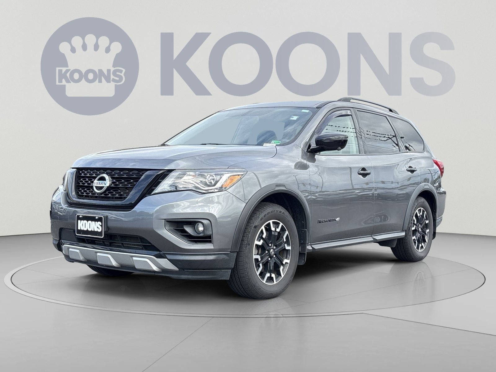 Used 2020 Nissan Pathfinder SL AWD/4WD image 1