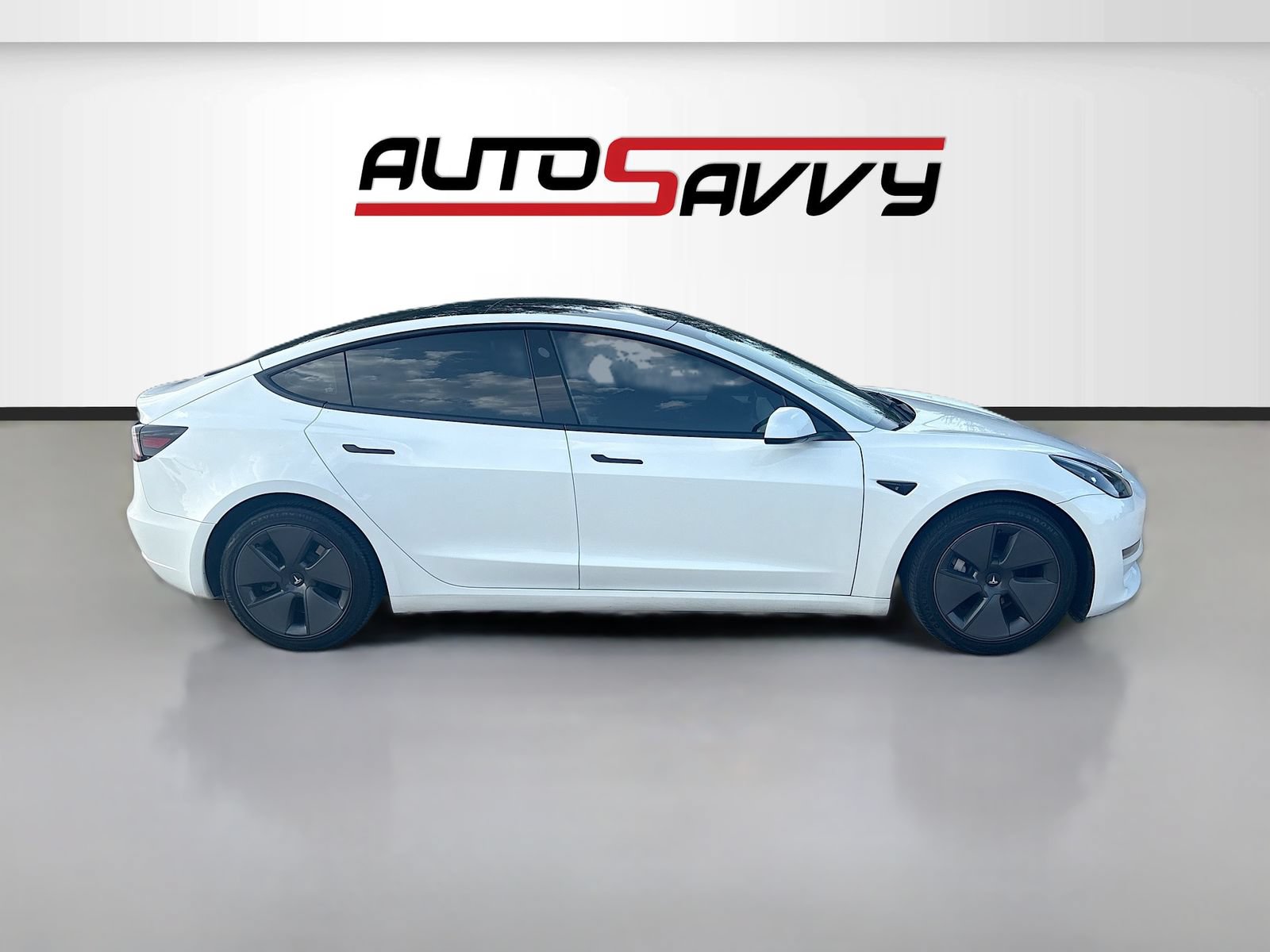 Used 2023 Tesla Model 3 Standard Range RWD image 8
