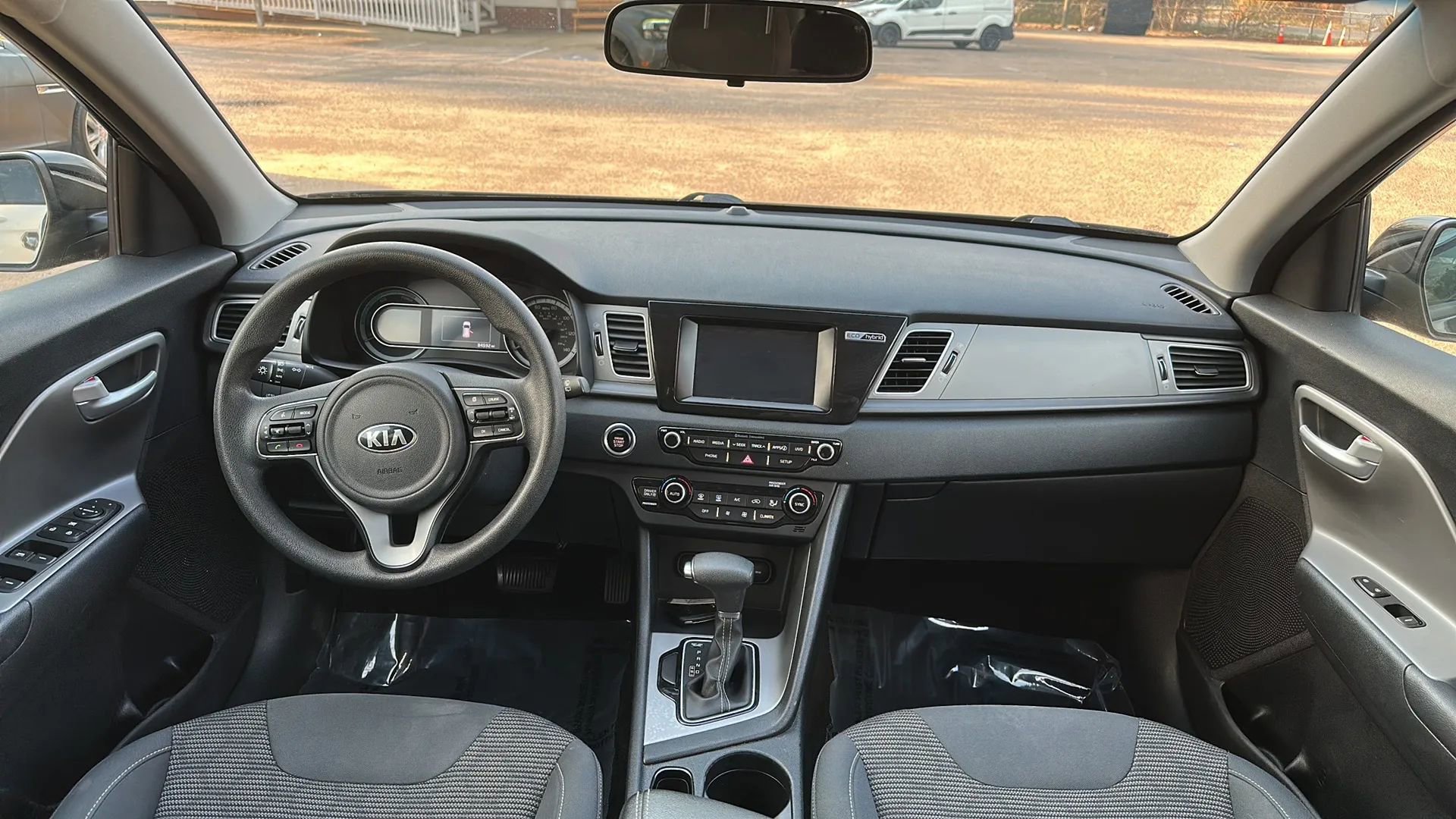 Used 2019 Kia Niro LX image 24