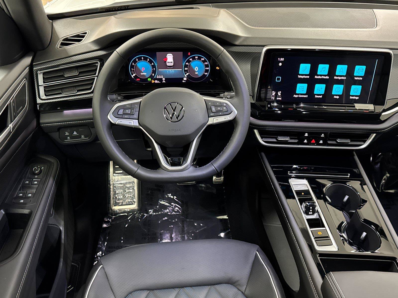 New 2026 Volkswagen Atlas Cross Sport SEL Premium R-Line AWD/4WD image 13