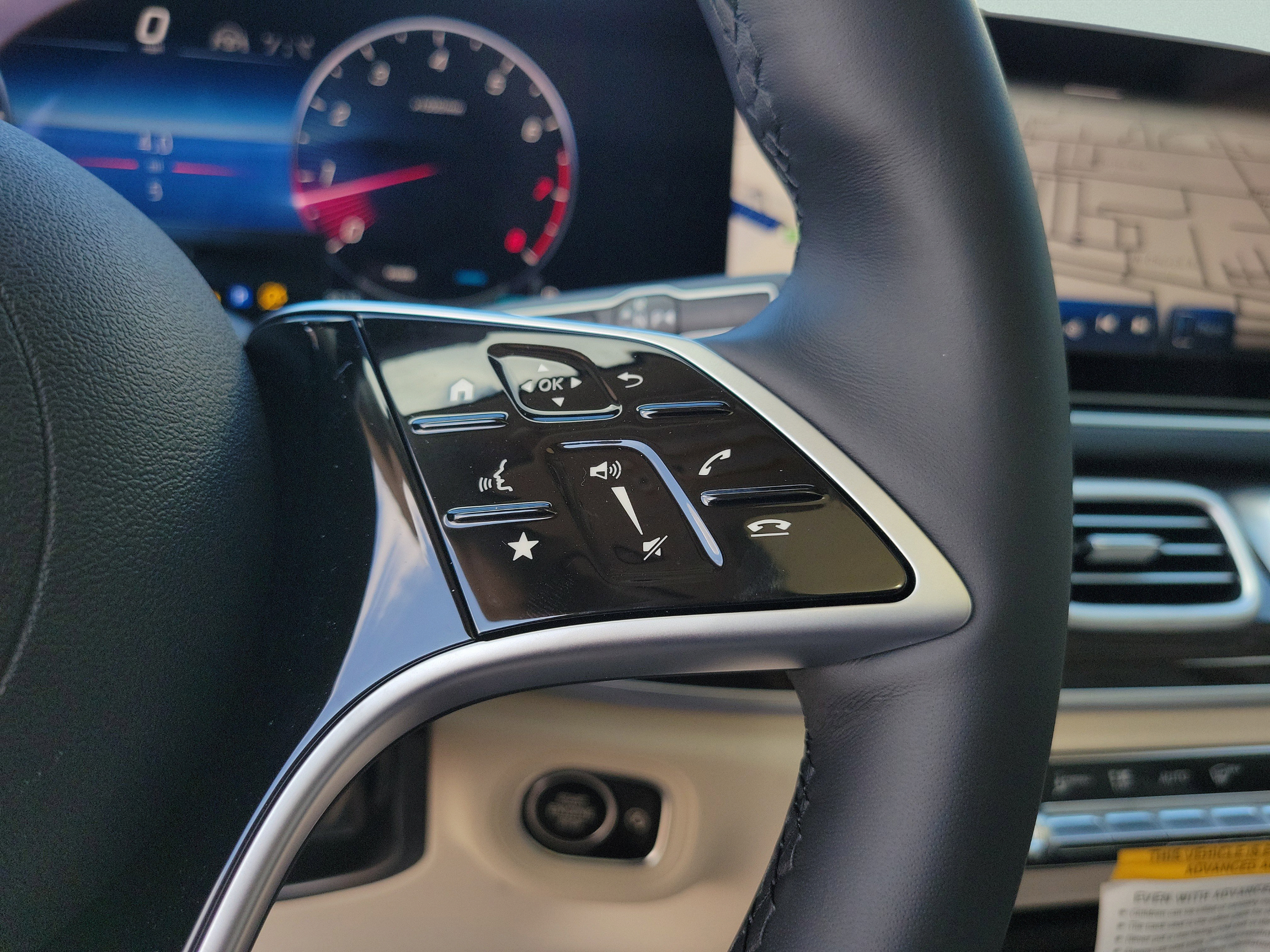 New 2026 Mercedes-Benz GLS 450 4MATIC image 24