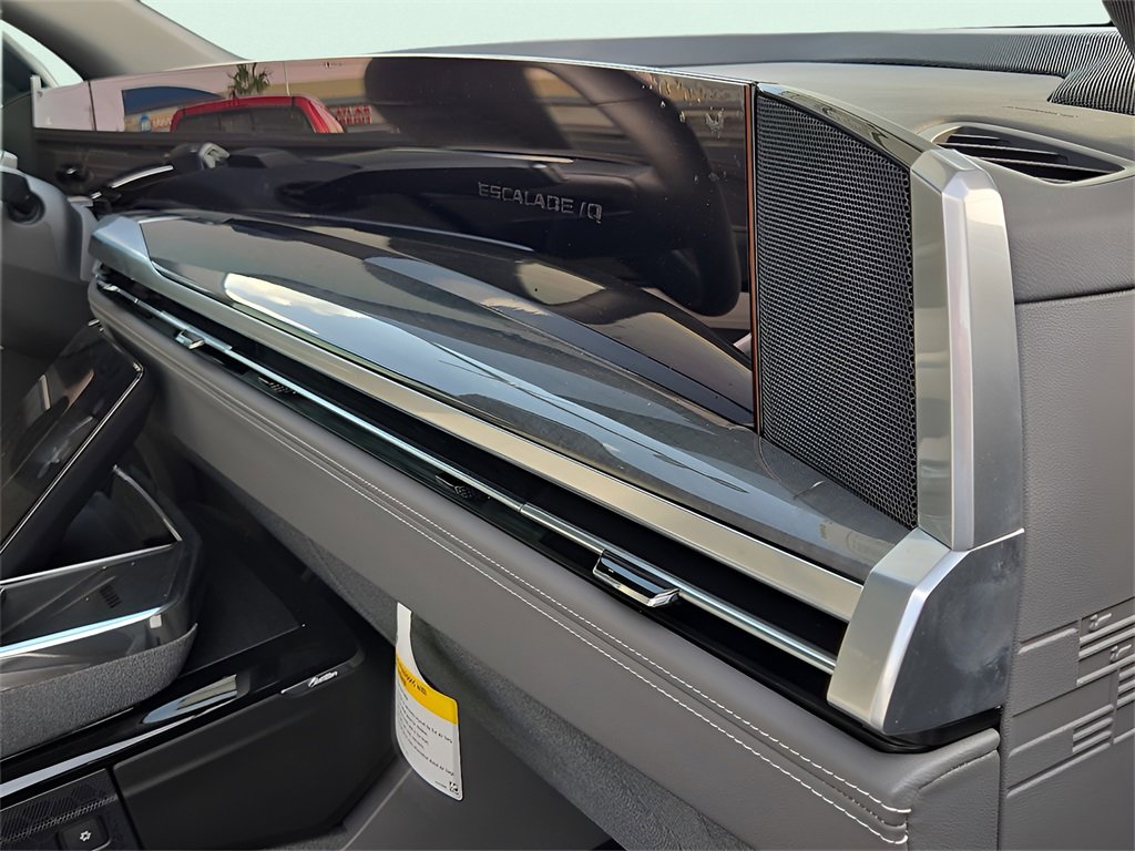 New 2026 Cadillac Escalade IQ Luxury 1 w/ LPO, Floor Liner Package image 12