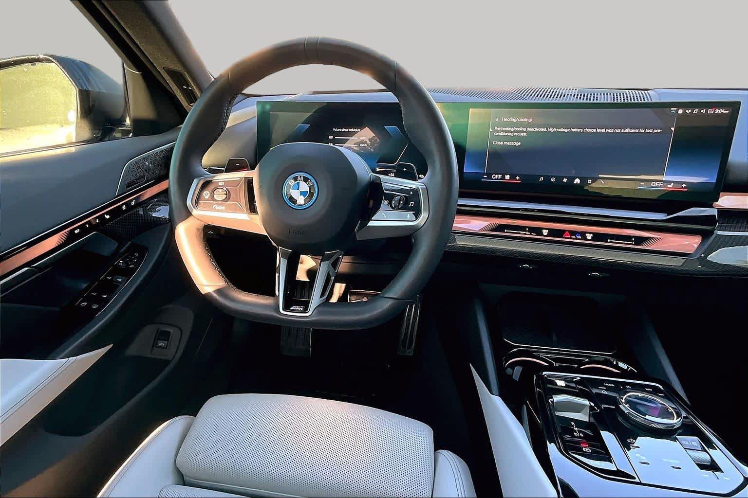 Used 2026 BMW 550e xDrive AWD/4WD image 5
