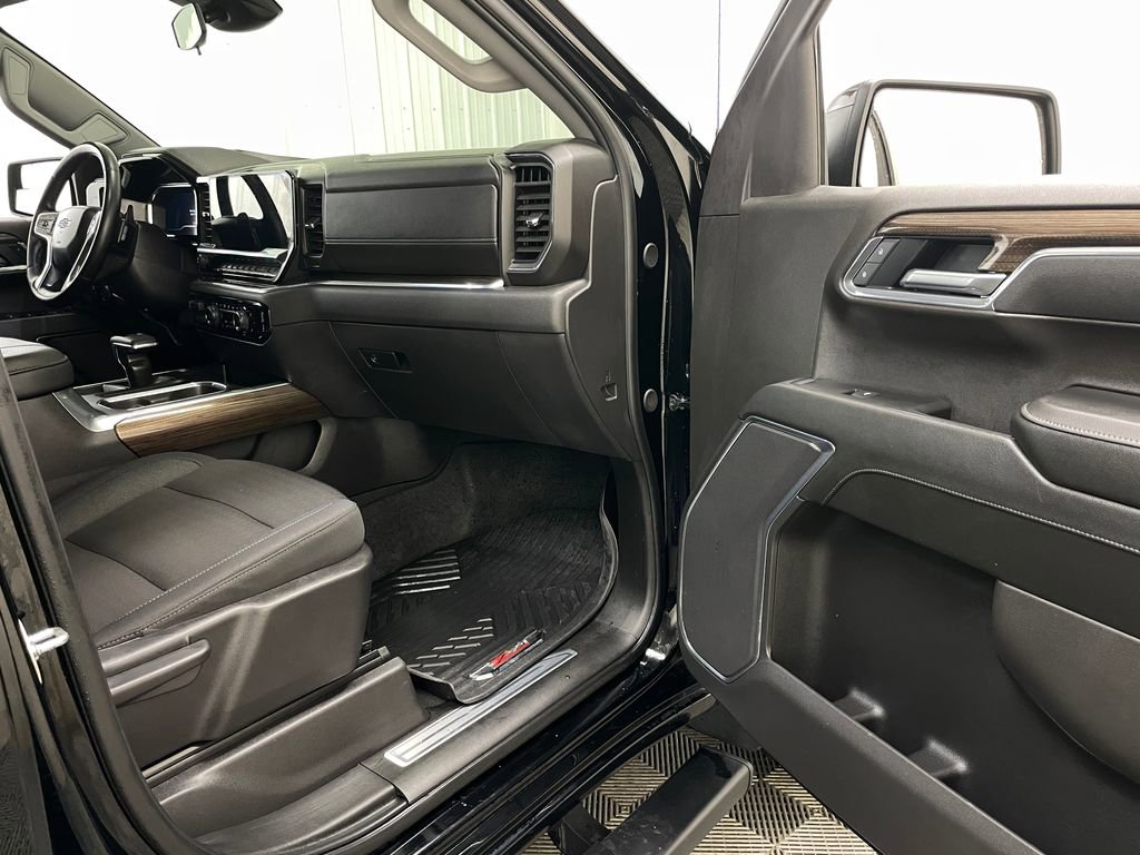 Certified 2025 Chevrolet Silverado 1500 LT Trail Boss AWD/4WD image 35