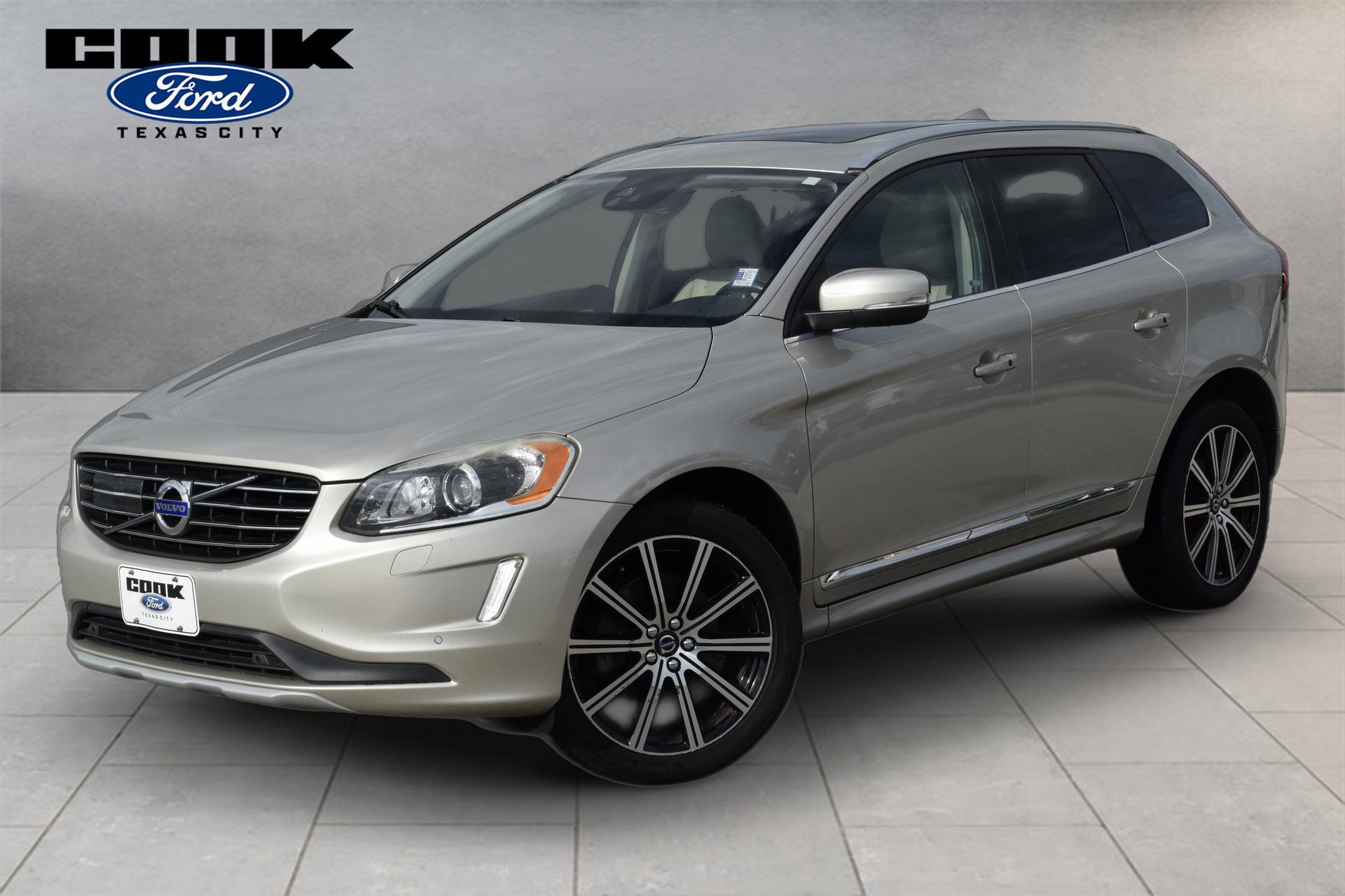 Used 2017 Volvo XC60 T6 Inscription w/ Advanced Package