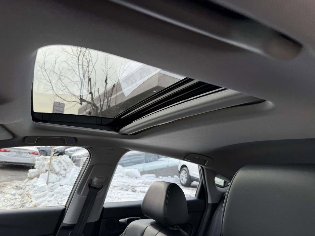 Certified 2024 Acura Integra image 29