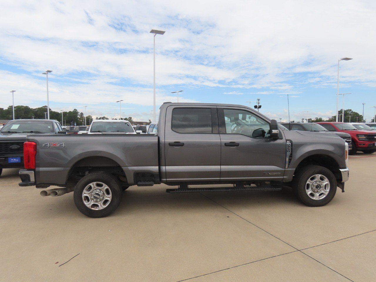 Used 2025 Ford F250 XLT AWD/4WD image 10