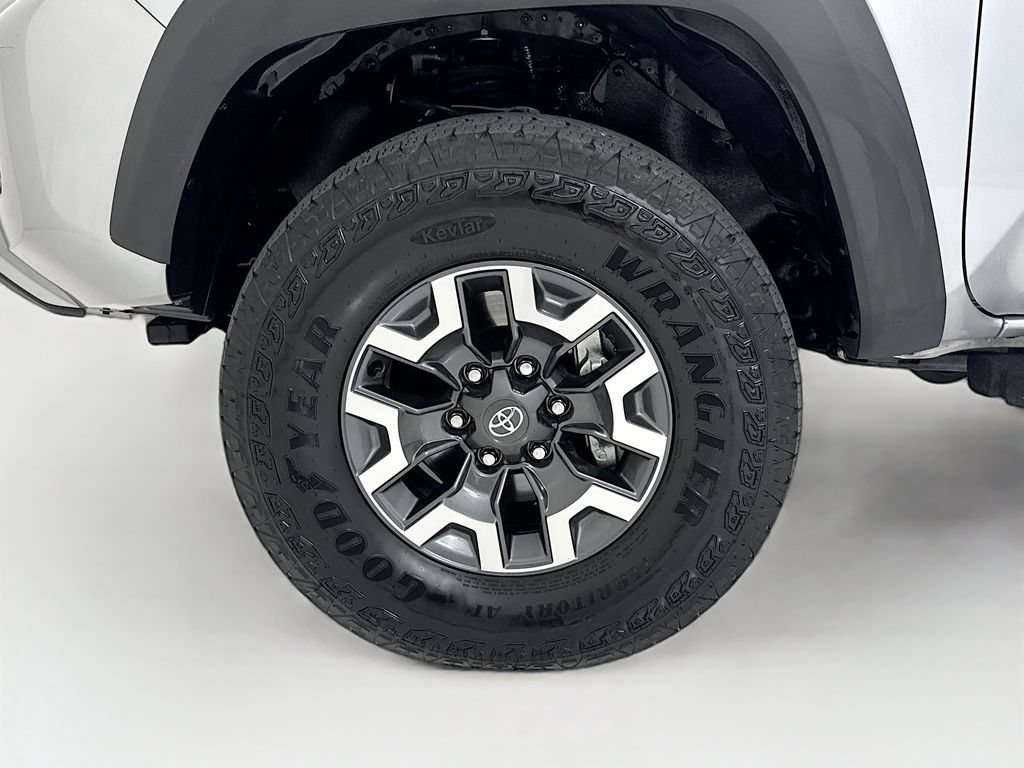Used 2023 Toyota Tacoma TRD Off-Road AWD/4WD image 30