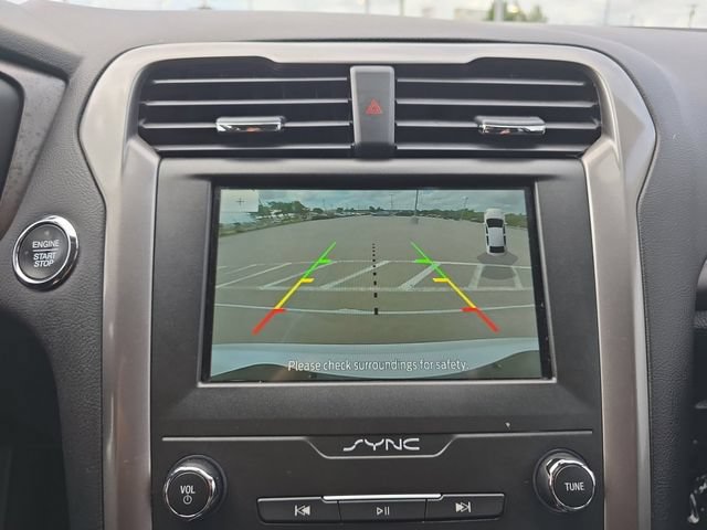 Used 2020 Ford Fusion SEL FWD image 9