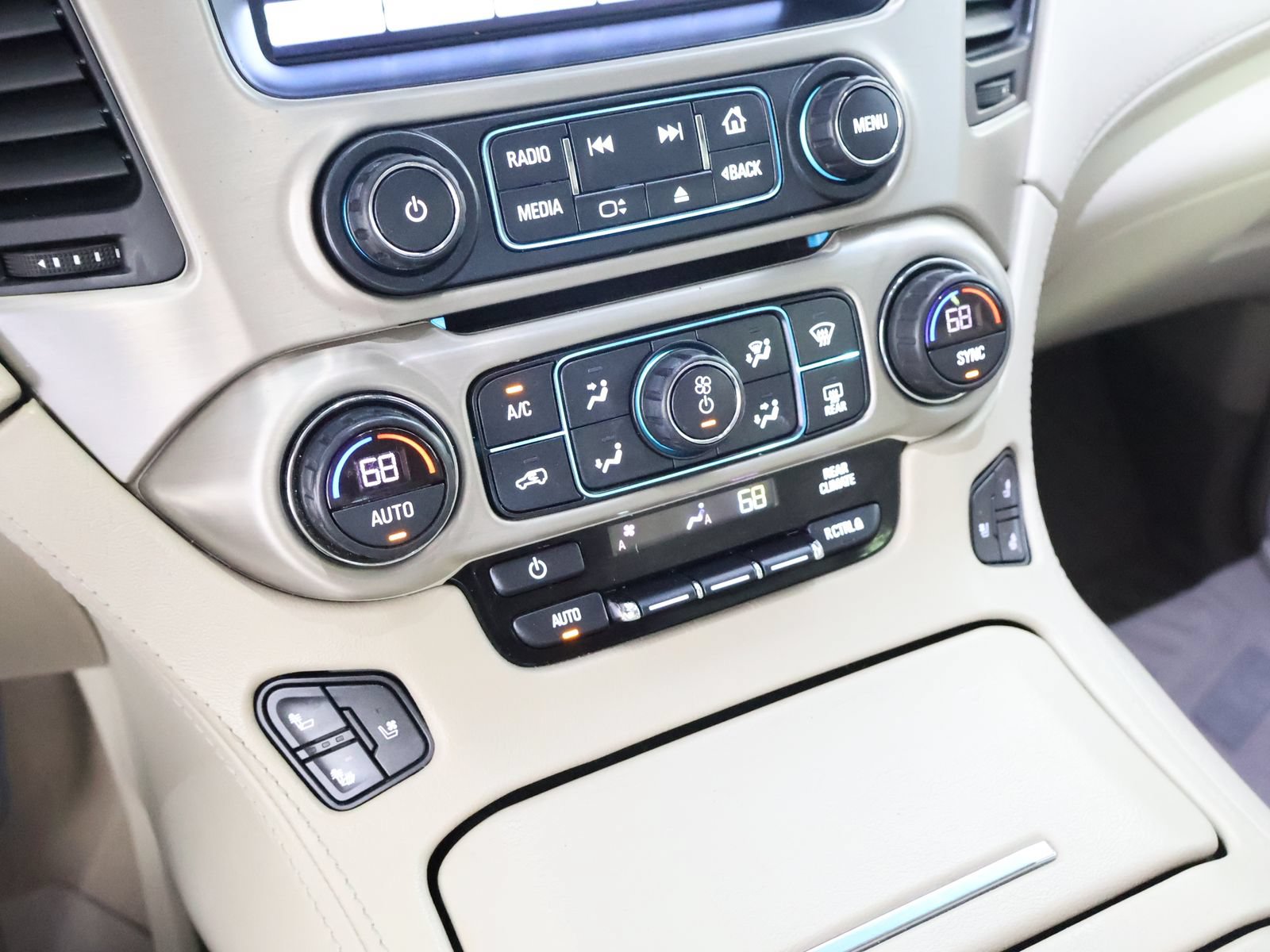 Used 2019 GMC Yukon Denali AWD/4WD image 42