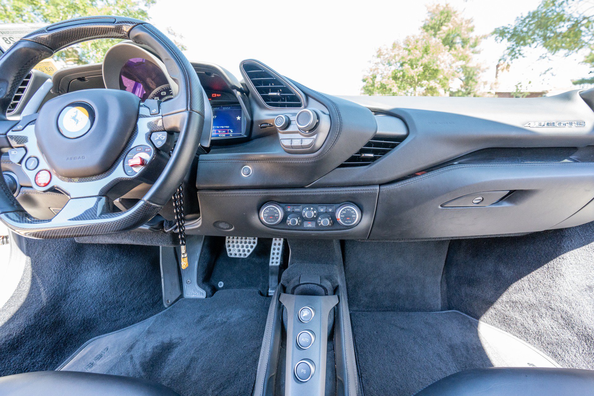 Used 2018 Ferrari 488 GTB RWD image 78