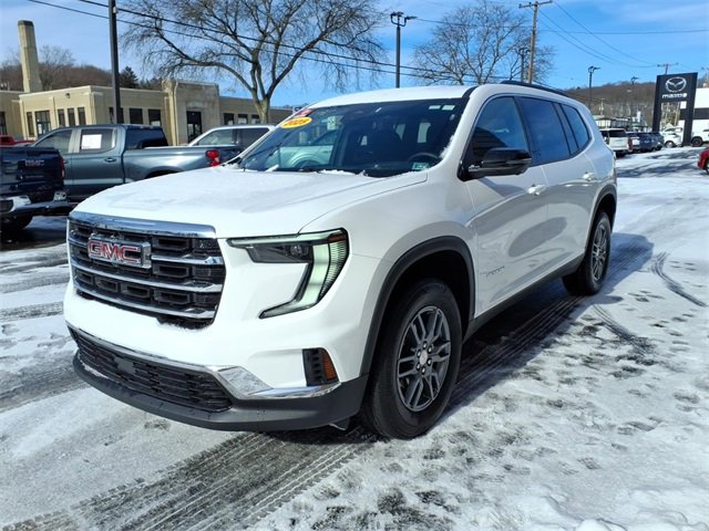 Used 2025 GMC Acadia Elevation image 8
