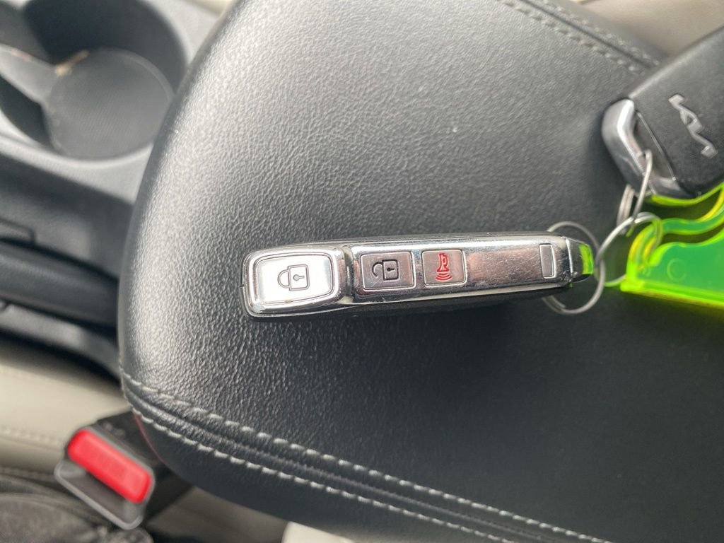 Used 2023 Kia Seltos EX image 48