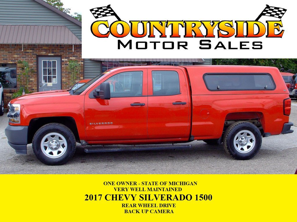 Used 2017 Chevrolet Silverado 1500 W/T w/ Trailering Package RWD image 1