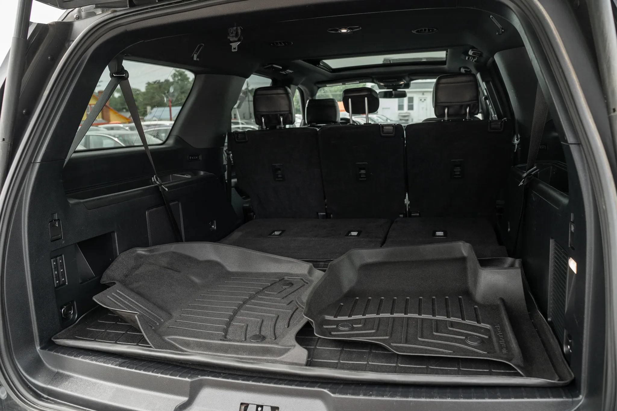 Used 2019 Ford Expedition Max Limited w/ Special Edition Package AWD/4WD image 11