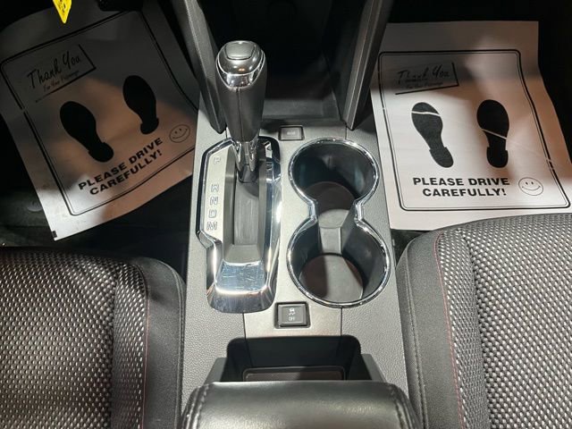 Used 2017 Chevrolet Equinox LT w/ Convenience Package image 18