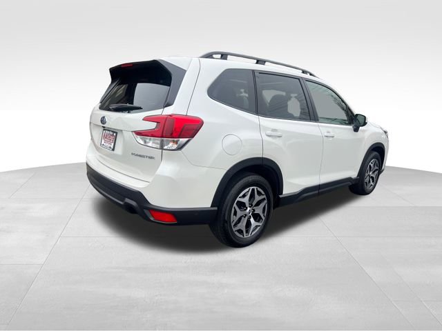 Used 2023 Subaru Forester Premium AWD/4WD image 7