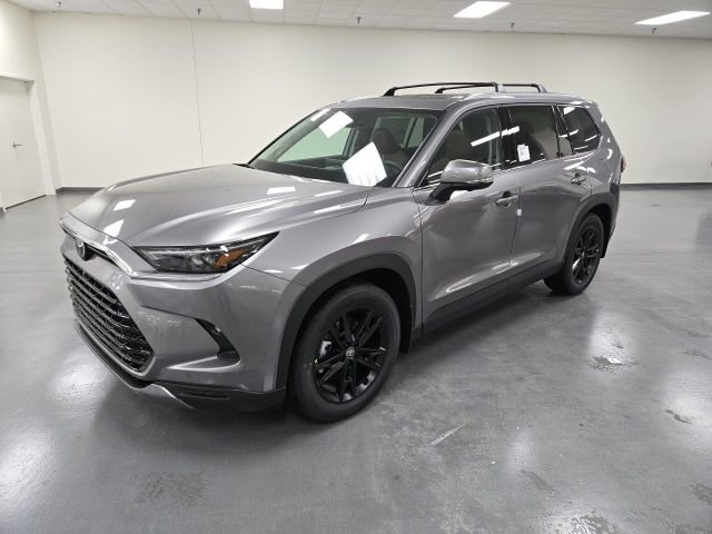 New 2026 Toyota Grand Highlander Platinum image 2