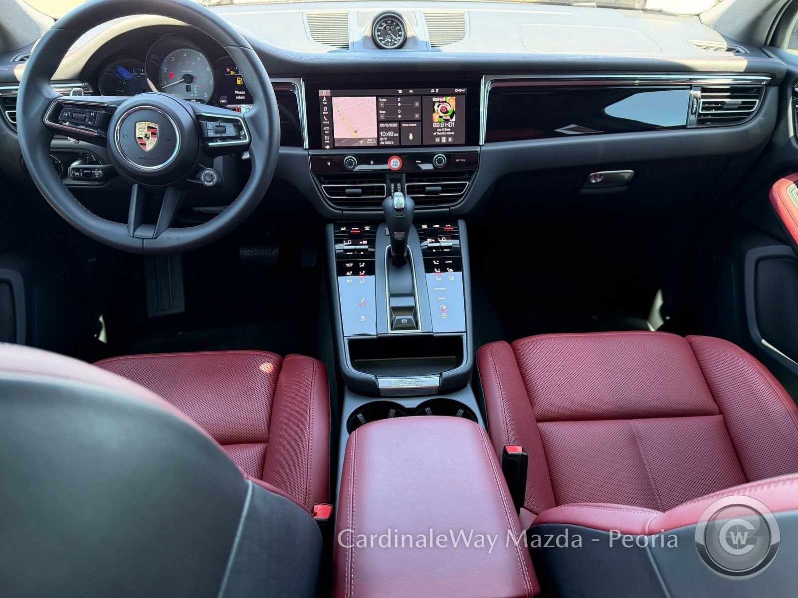 Used 2025 Porsche Macan S AWD/4WD image 20