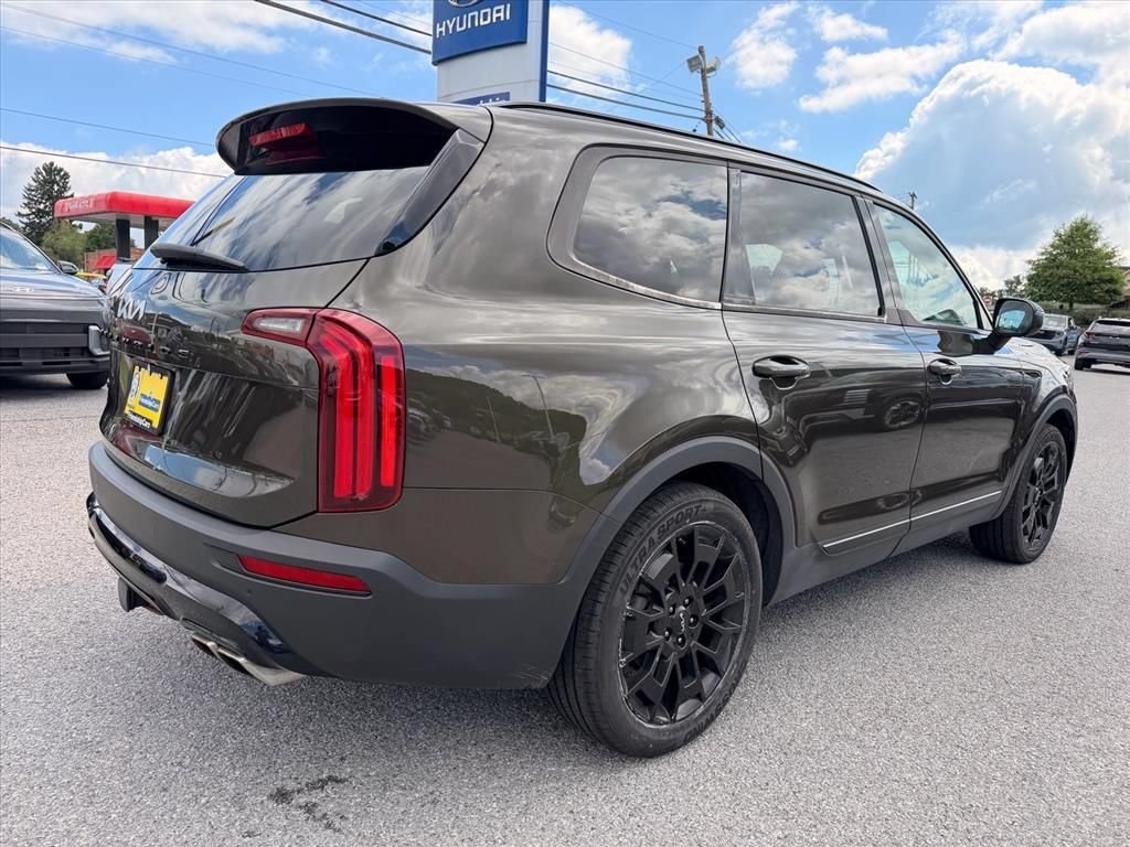 Used 2022 Kia Telluride EX w/ EX Premium Package AWD/4WD image 14