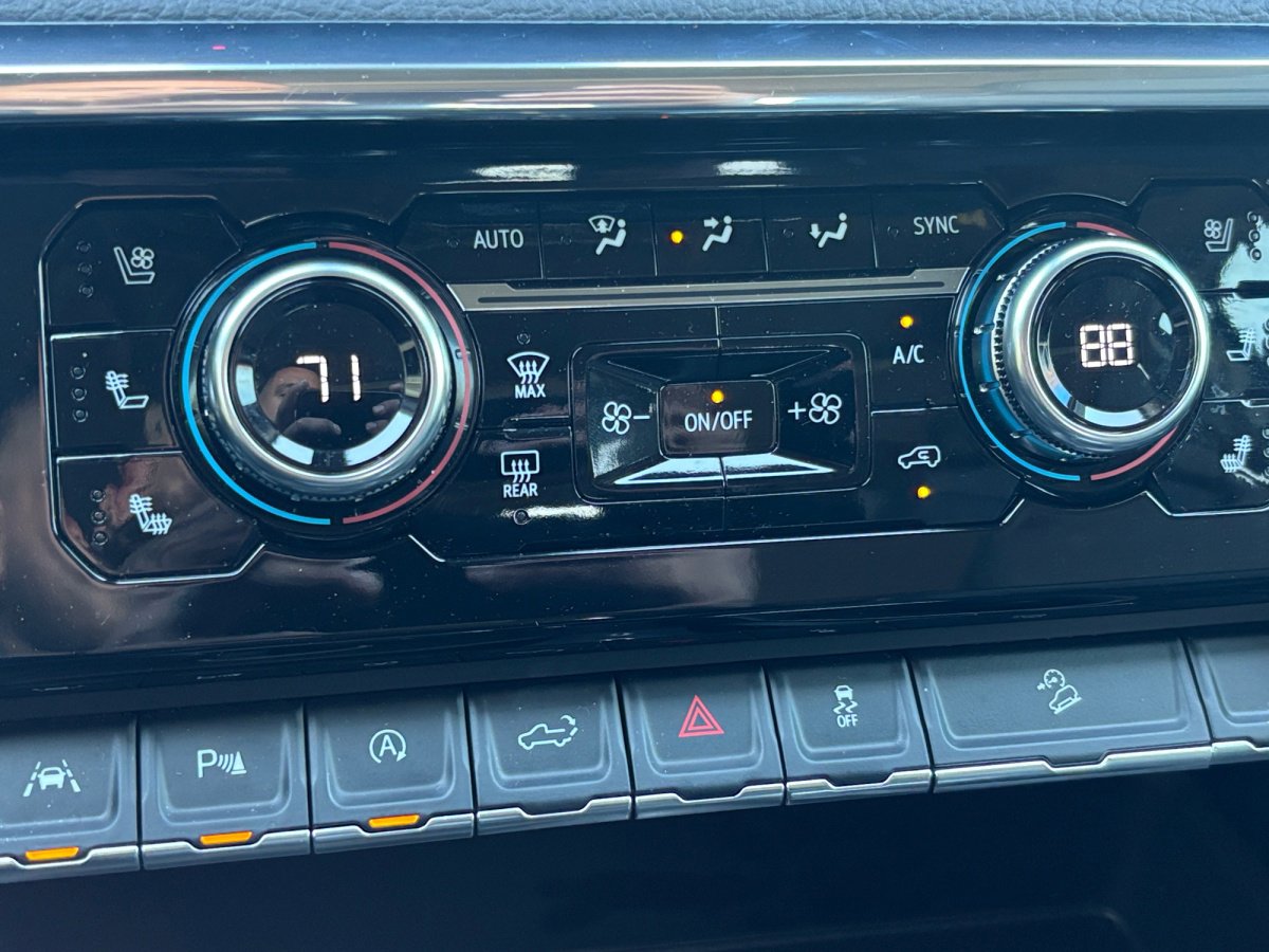 Certified 2025 GMC Sierra 1500 Denali w/ Denali Reserve Package image 4