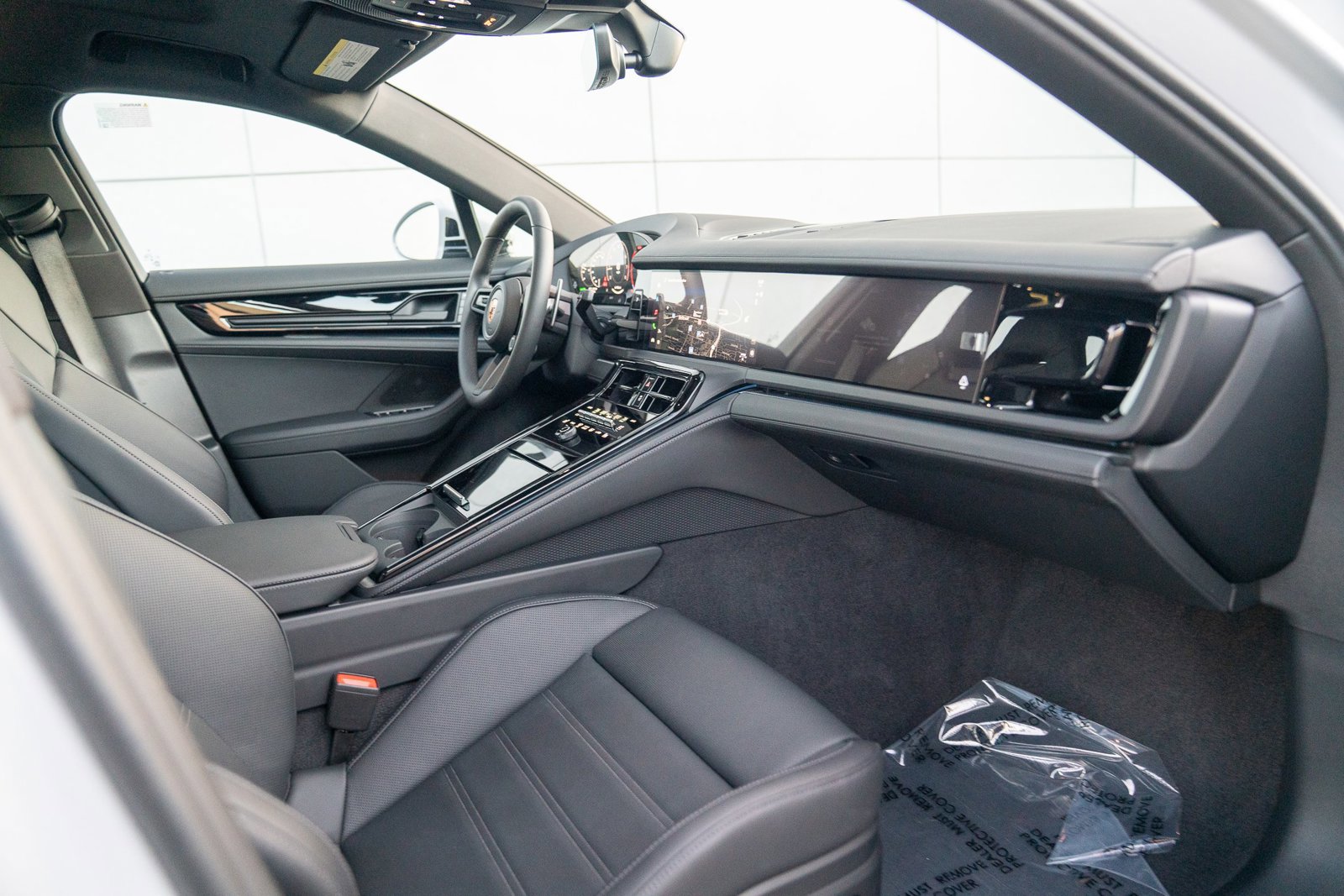 New 2026 Porsche Panamera image 25