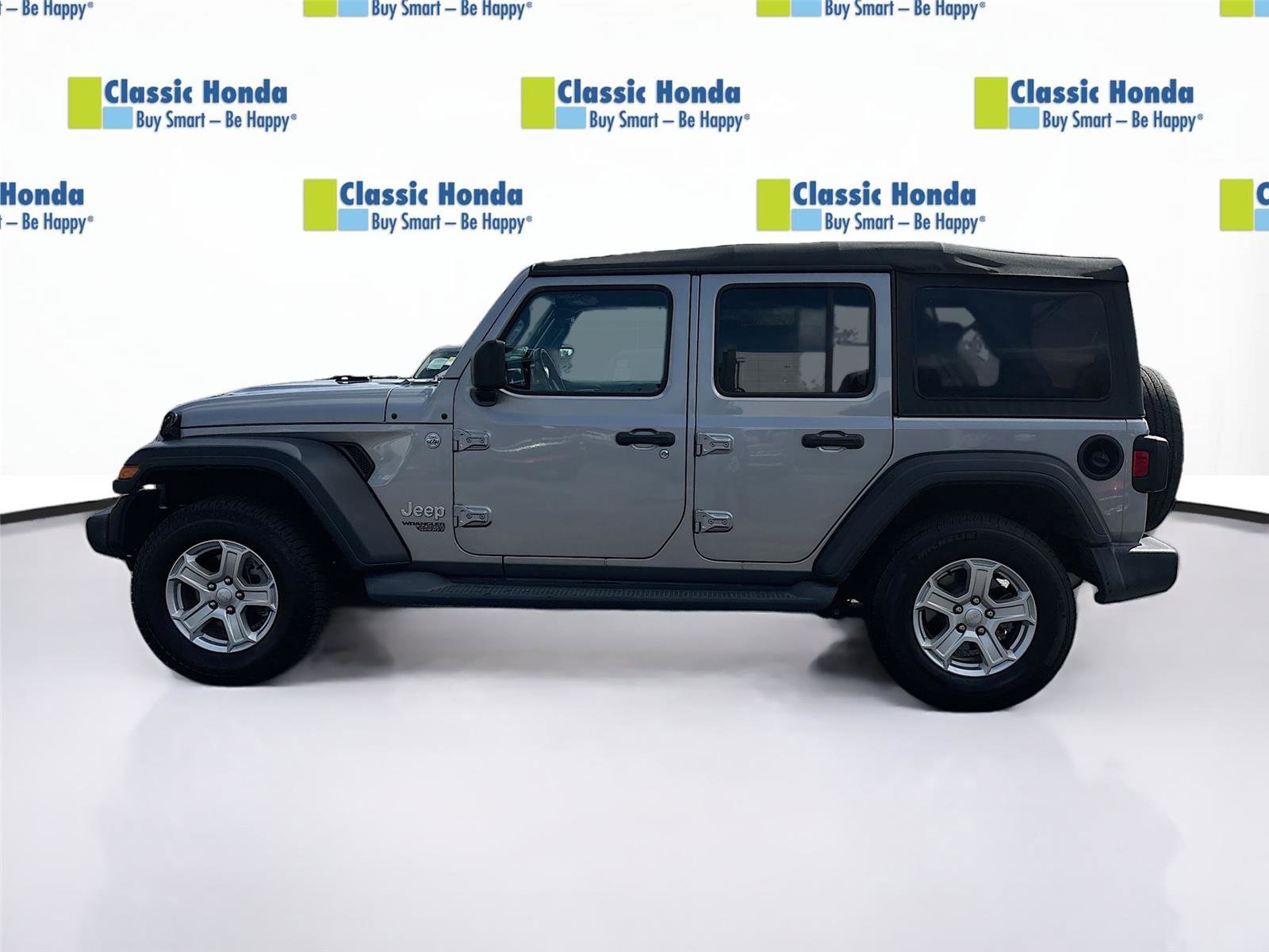 Used 2020 Jeep Wrangler Unlimited Sport S image 4