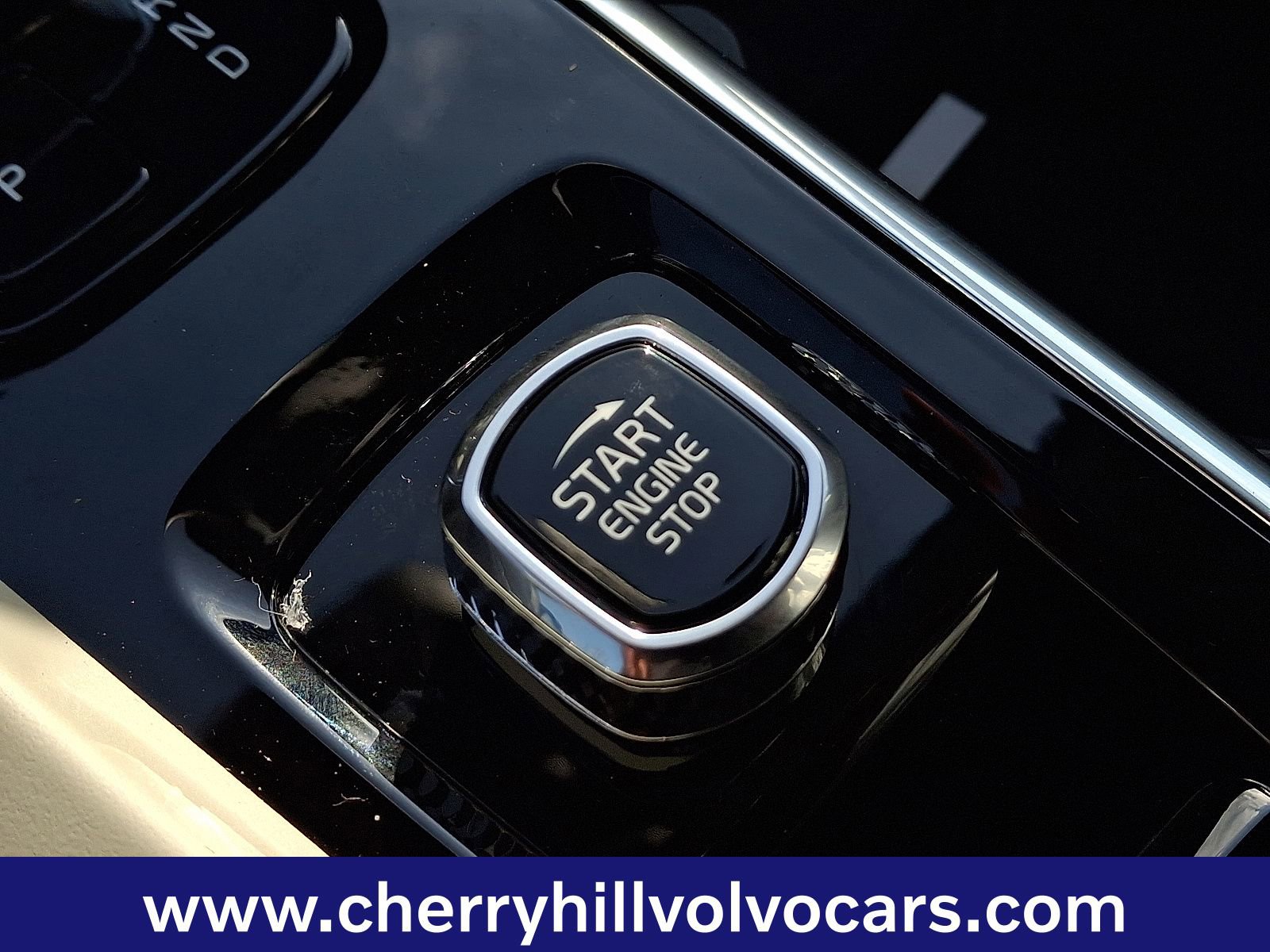 New 2026 Volvo XC60 B5 Ultra w/ Protection Package Premier image 16