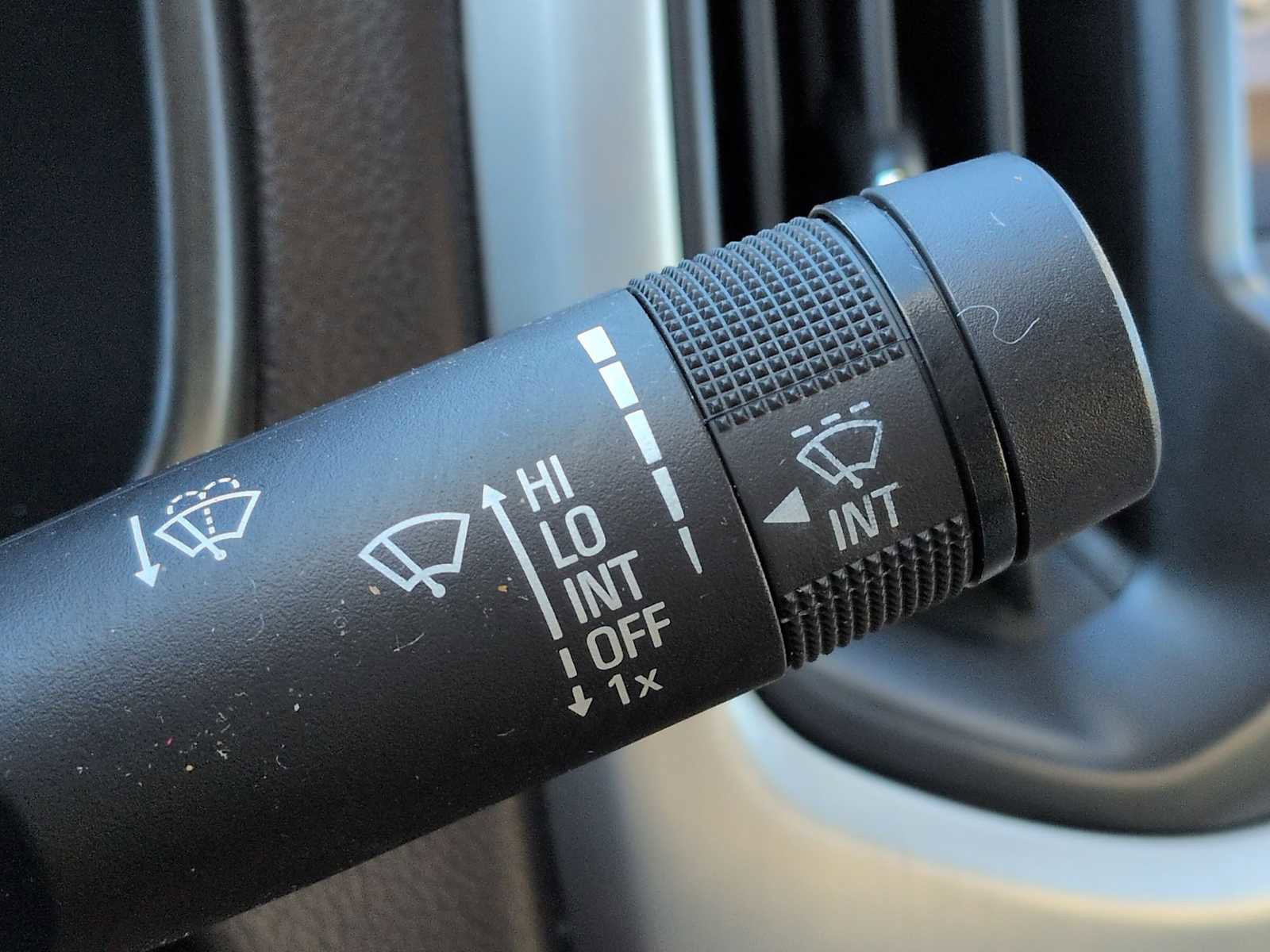 Used 2017 GMC Canyon SLT w/ Driver Alert Package image 26